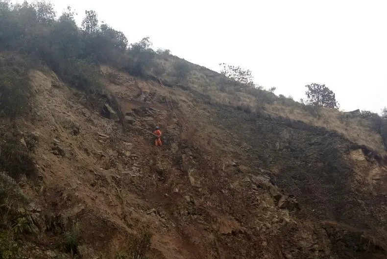 Desate de Rocas en Zonas Agrestes